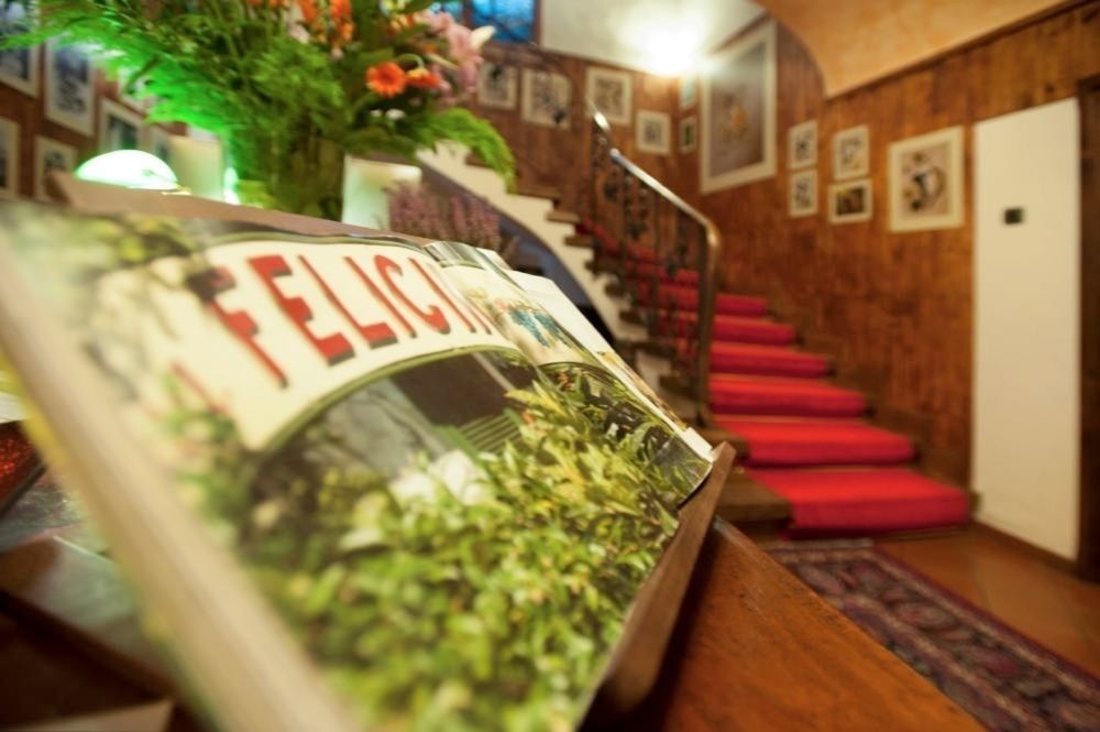 Felicin - Ristorante Albergo "Dimora Storica" Monforte dʼAlba Exteriér fotografie