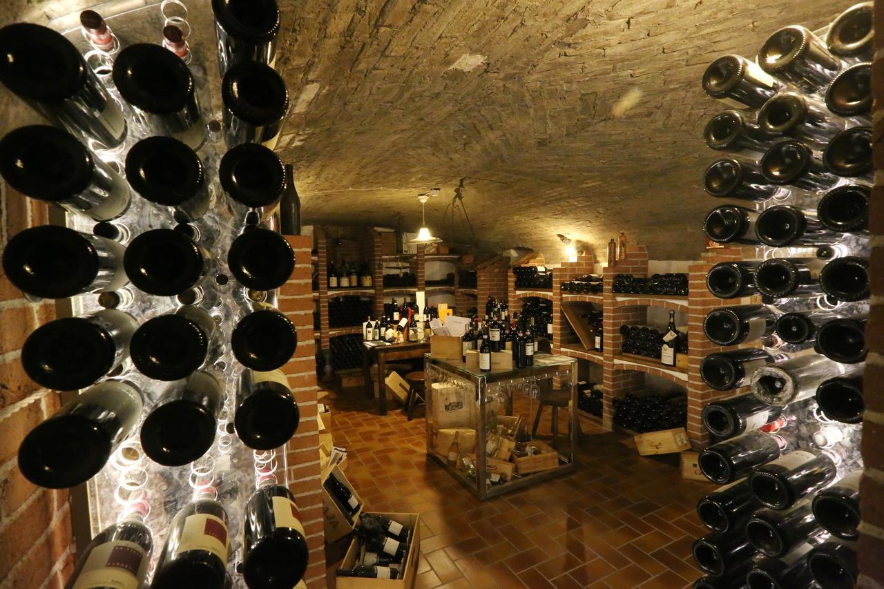 Felicin - Ristorante Albergo "Dimora Storica" Monforte dʼAlba Exteriér fotografie