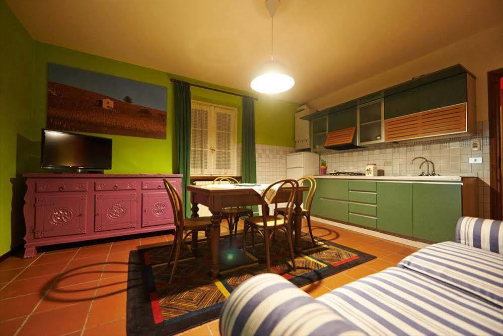 Felicin - Ristorante Albergo "Dimora Storica" Monforte dʼAlba Exteriér fotografie